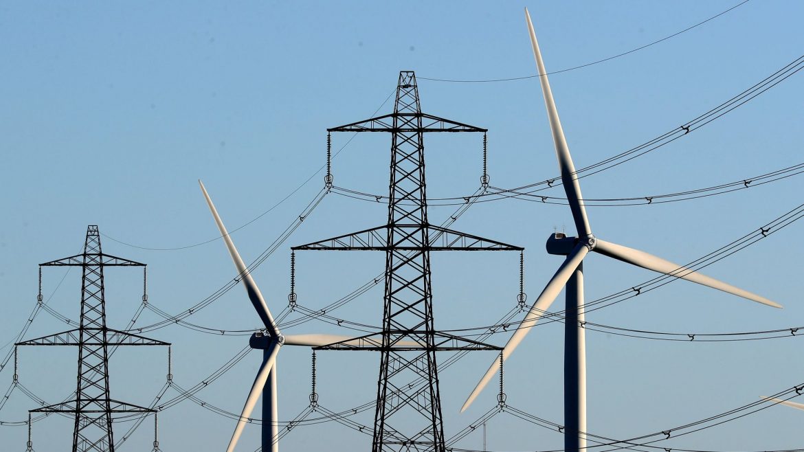 American Superconductor stock surges on Q4 earnings beat: Is it time to buy?