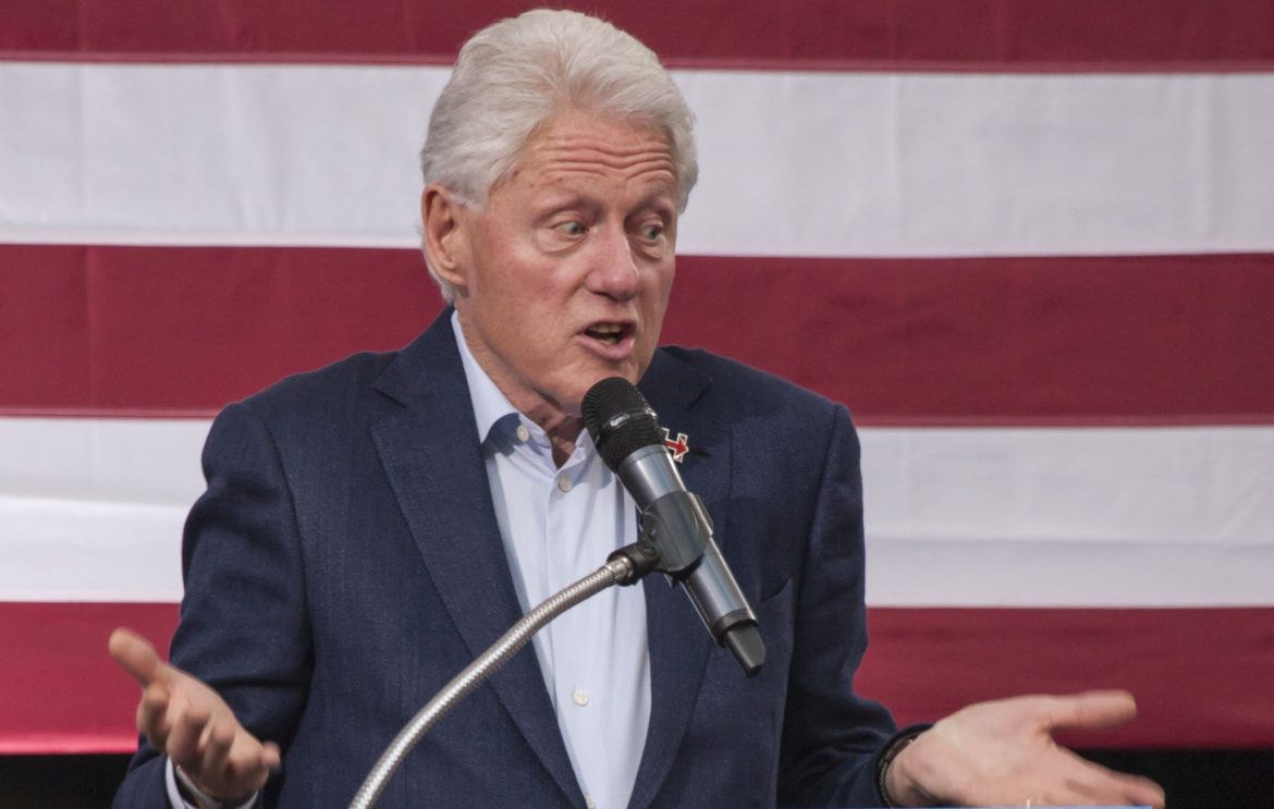 What DOGE Can Learn from Reagan and Clinton